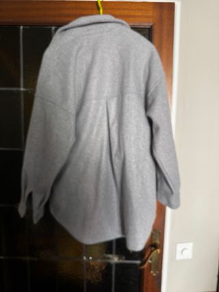 Sobrecamisa paño gris Stradivarius