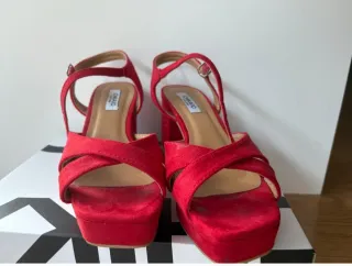 Sandalias rojas plataforma nuevas