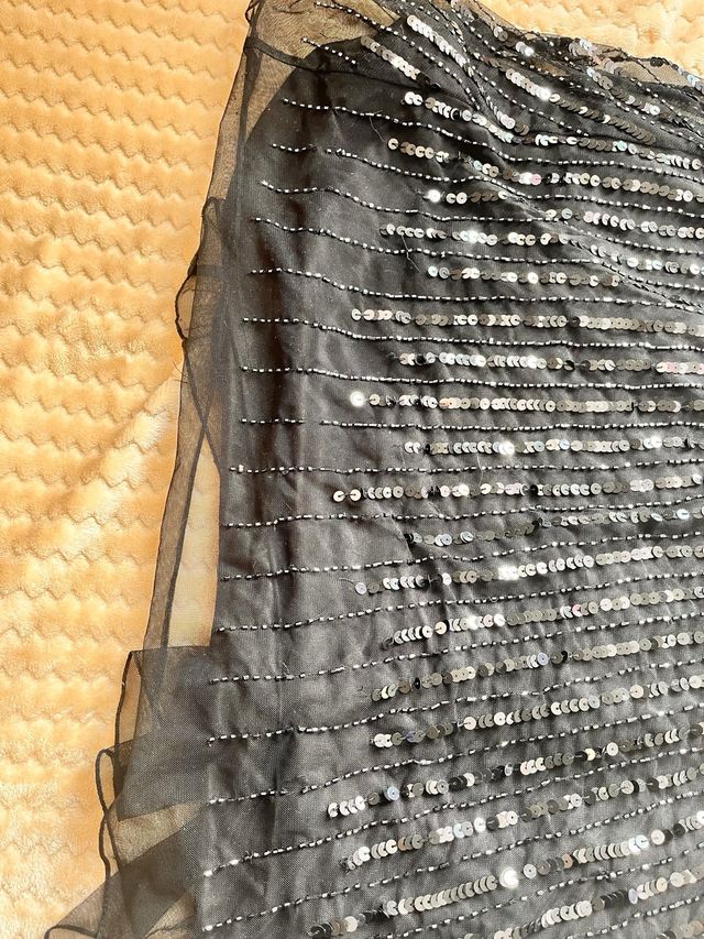 Vestido lentejuelas negro y plateado