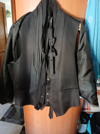 3chaquetillas camarero + corbata y pajarita