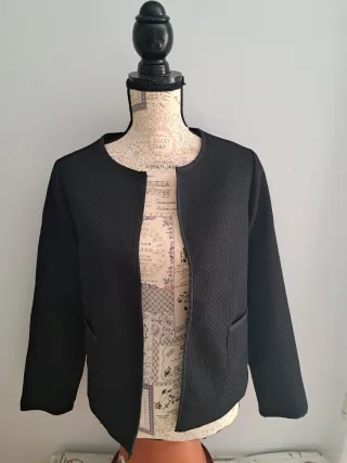 Chaqueta negra mujer