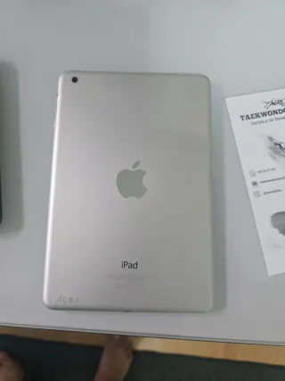 iPad mini 16GB (A1432) Plata