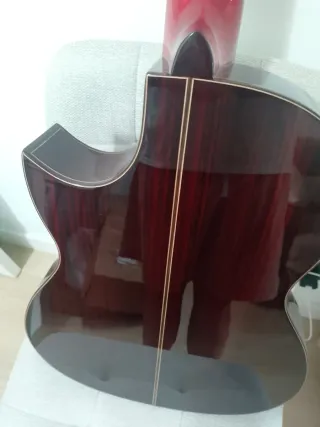 Guitarra Flamenca Roja