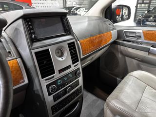 Chrysler Voyager SE 2.8 CRD Auto