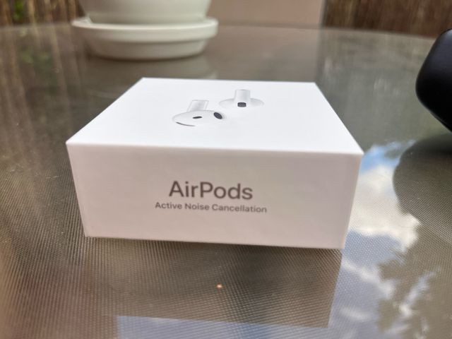 AirPods 4 con cancelación de ruido