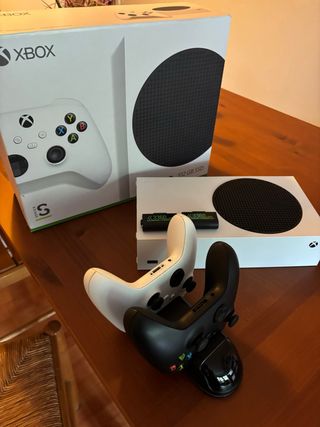 Xbox Series S 512GB + 2 Controles con baterías 
