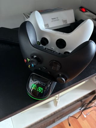 Xbox Series S 512GB + 2 Controles con baterías 
