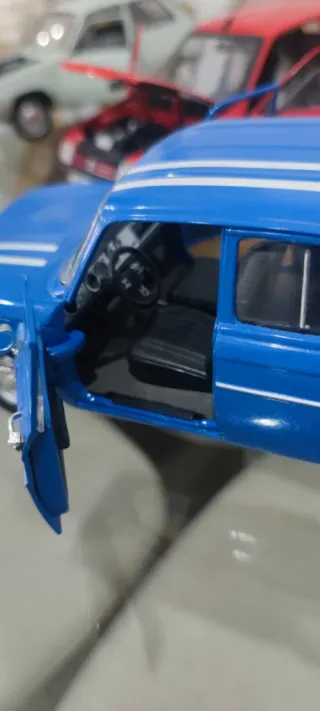 Colección 7 maquetas a escala 1:18 marca sólido 