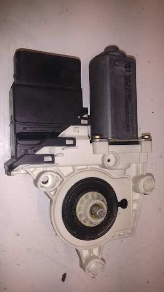 MOTOR ELEVALUNAS TRASERO DERECHO para SEAT TOLEDO (1M2) 1999 98488