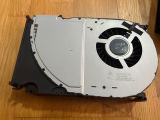 Carcasas y ventilador Xbox One X