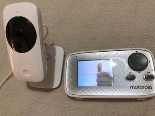 Vigilabebés Motorola con soporte
