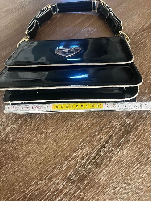 Borsa vernice Motivi cuore dorato