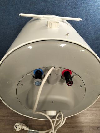 Calentador Comfee D50‑15EFG Termo eléctrico 50L