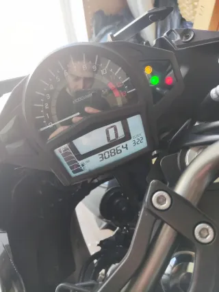 Kawasaki ER6F - Piezas perfectas (motor no incluid