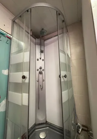 Cabina de ducha con mampara