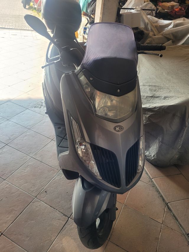 Kymco Dink 50 scooter