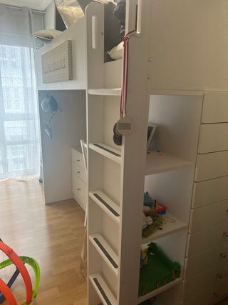 Litera SMÅSTAD con escritorio blanco