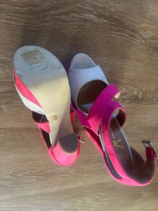 Scarpe scamosciate con plateau