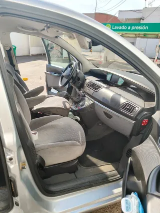 Peugeot 3008 2006