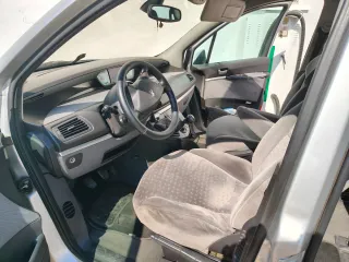 Peugeot 3008 2006
