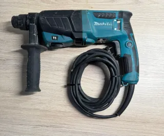 Taladro percutor Makita