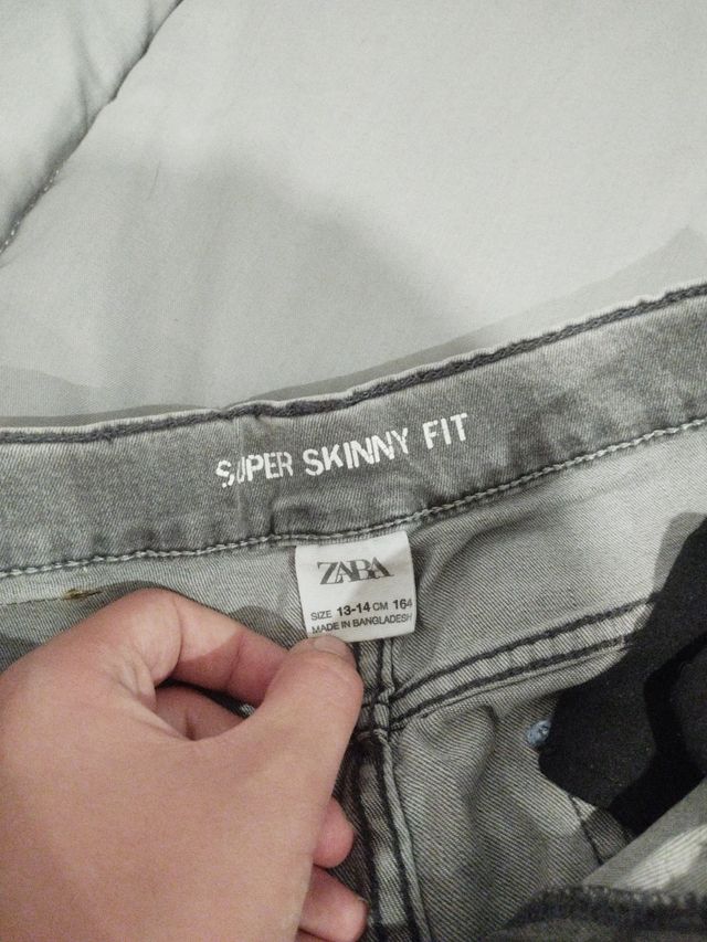 Pantalón vaquero gris Zara Talla 13-14