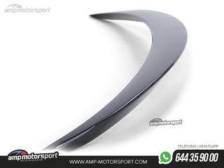 PESTAÑA DE MALETERO NEGRO BRILLO PARA MERCEDES CLASE C W205 SEDÁN