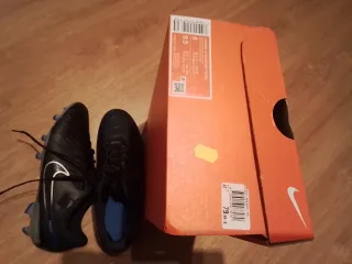 Botas de fútbol Nike Negras Talla 41