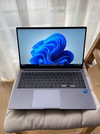 *CAMBIO* Portátil Samsung Galaxy Book4 Gris