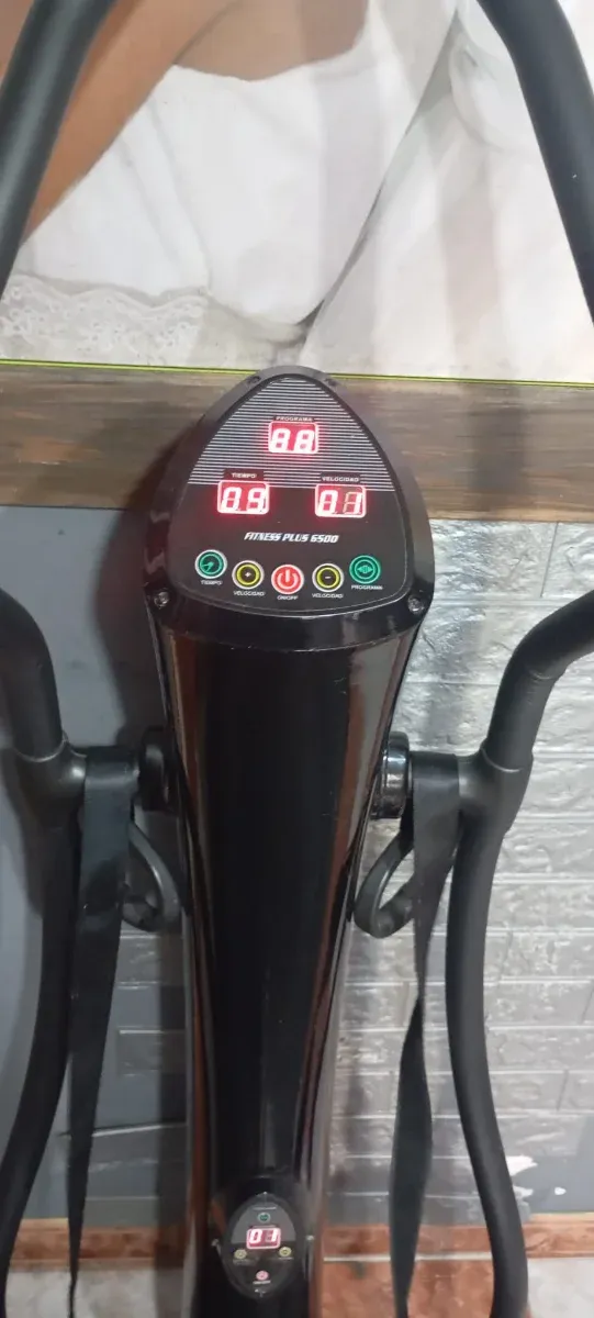 Máquina Vibratoria Fitness Plus 6500
