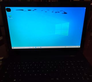 Portátil Lenovo E1-6010 12GB RAM SSD 240GB