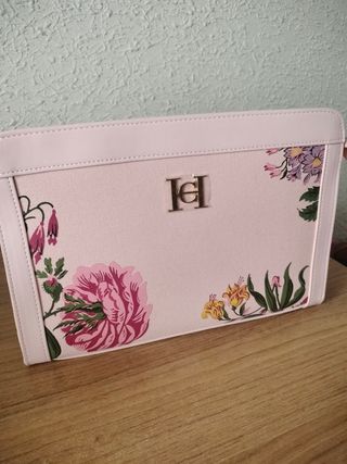 Neceser Carolina Herrera rosa floral