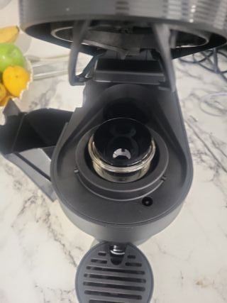 Cafetera Nespresso DeLonghi Vertuo POP Negra