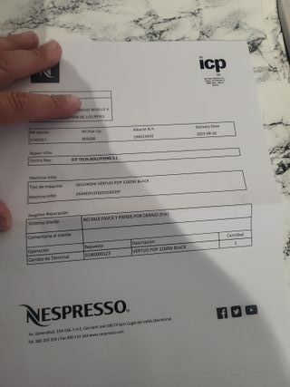 Cafetera Nespresso DeLonghi Vertuo POP Negra