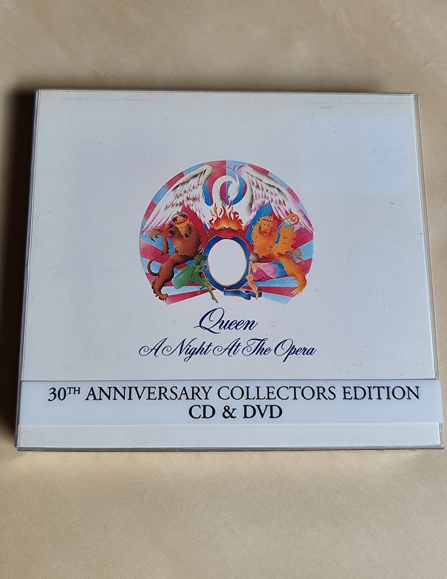 Queen "A Night At The Opera" Edición Coleccionista