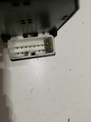 MANDO ELEVALUNAS DELANTERO IZQUIERDO para HYUNDAI ACCENT (LC) 1999 99272