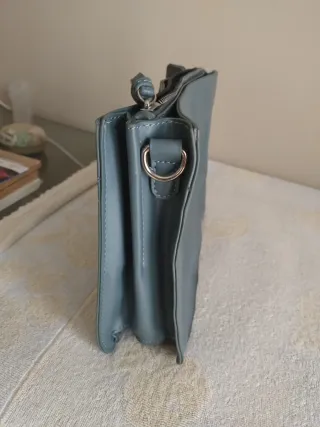 Pochette donna con borchie