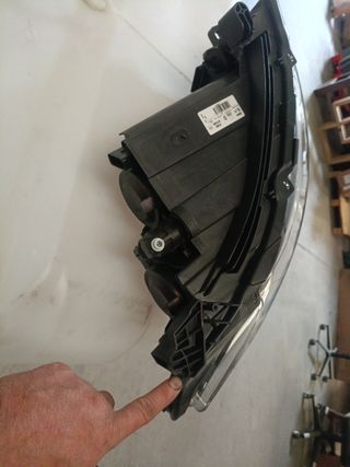 Faro Citroen Elyssee 9817297880