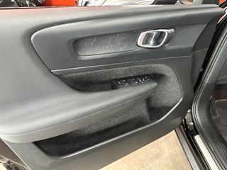 Volvo XC40 Recharge Eléctrico Core Auto