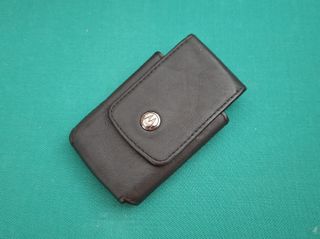 Lindíssima bolsa Mototorola, em pele, vintage