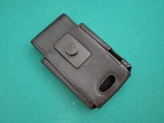 Lindíssima bolsa Mototorola, em pele, vintage