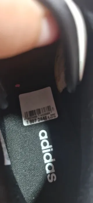 Adidas Zapatillas Negras y Blancas