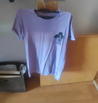 Camiseta Pull&Bear Morada Talla M