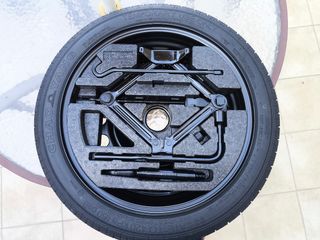 Neumático T115/70R16 + Kit Herramientas