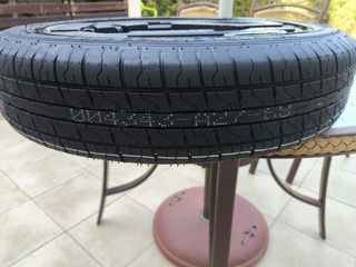 Neumático T115/70R16 + Kit Herramientas