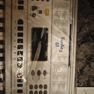 Teclado Eléctrico Funkey 61 Teclas