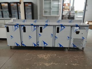 Bajo mostrador 4 puertas fabricacion propia