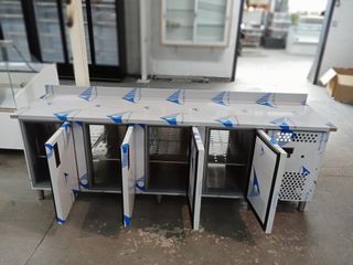 Bajo mostrador 4 puertas fabricacion propia
