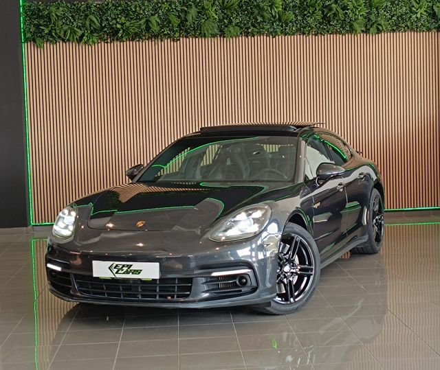 Porsche Panamera 4 EHYBRID