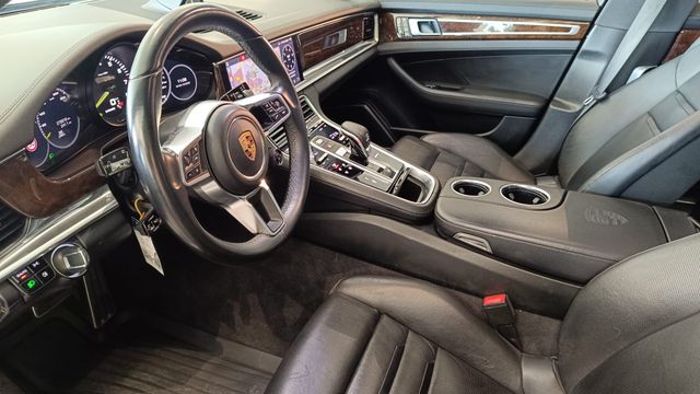 Porsche Panamera 4 EHYBRID